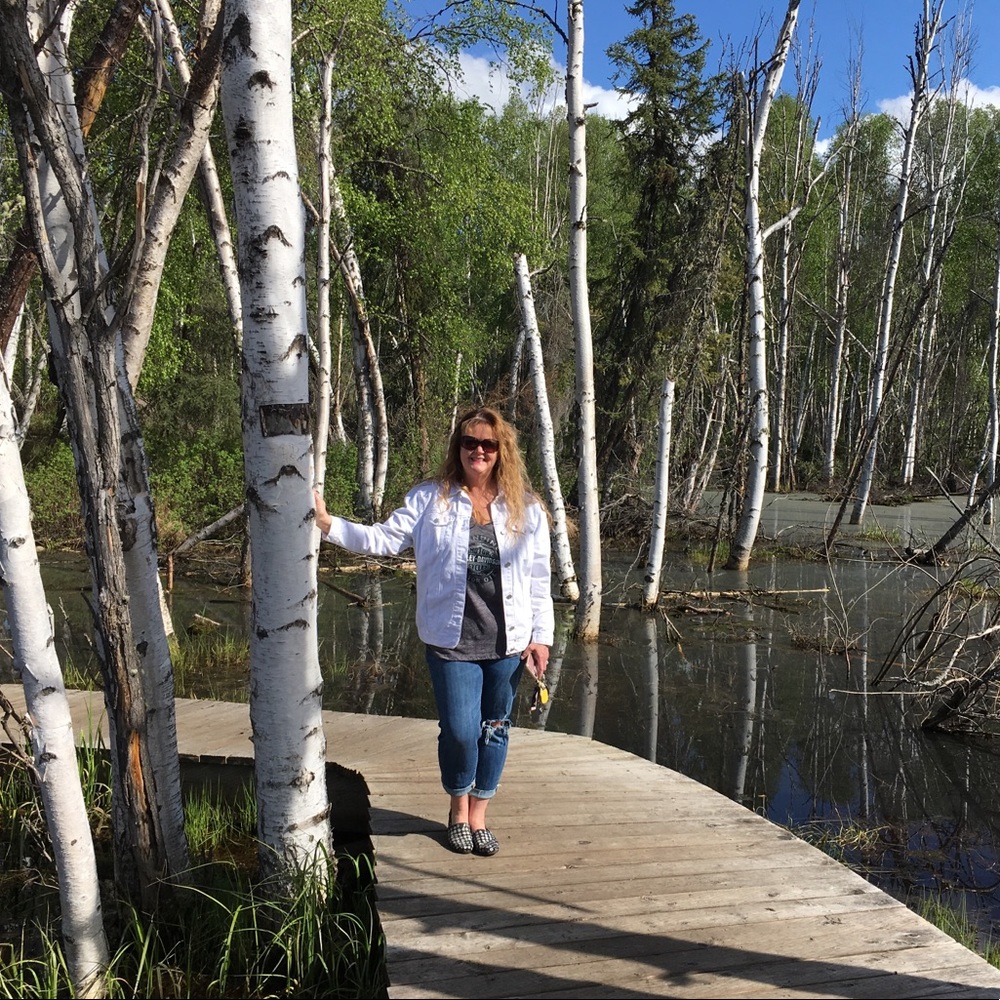 Meet your Posh ambassador,  Linn